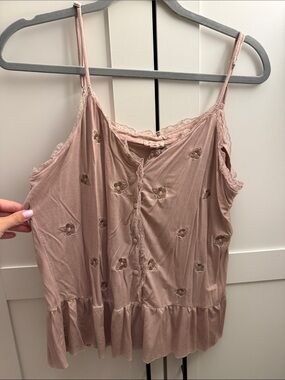 POL Lace trim tank top